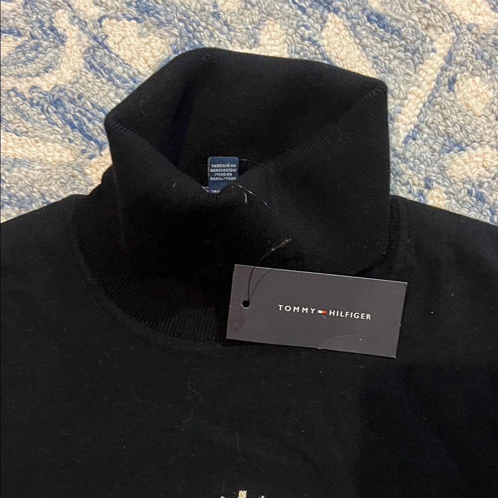 Black Snowflake Sweater - Picture 3 of 3